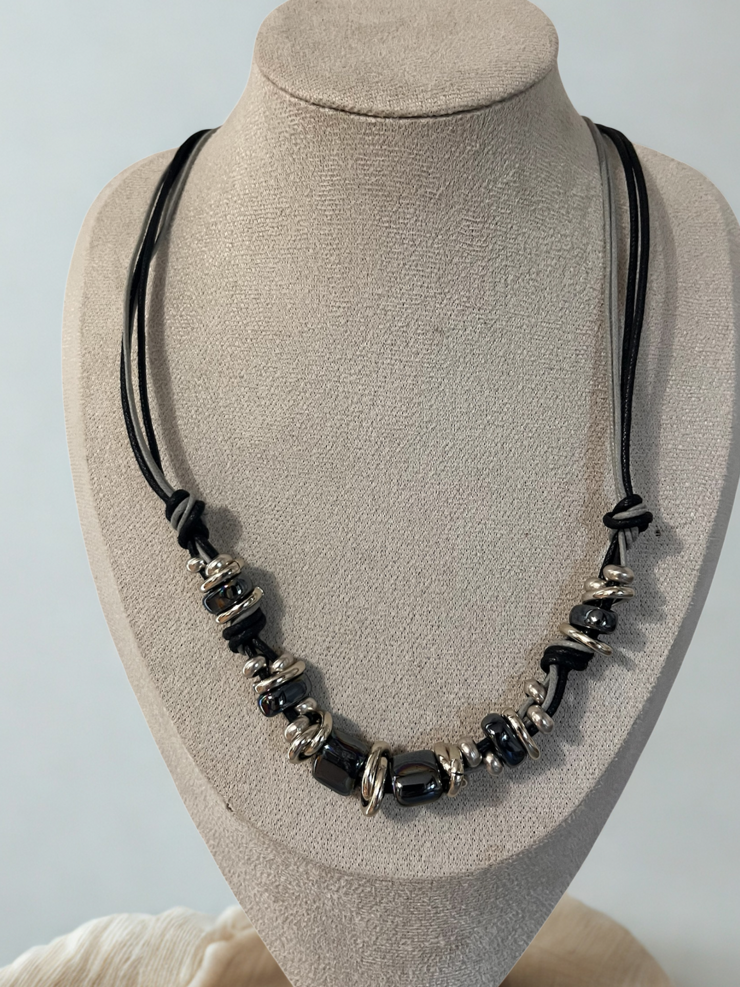 Collane artigianali con pietre in ceramica