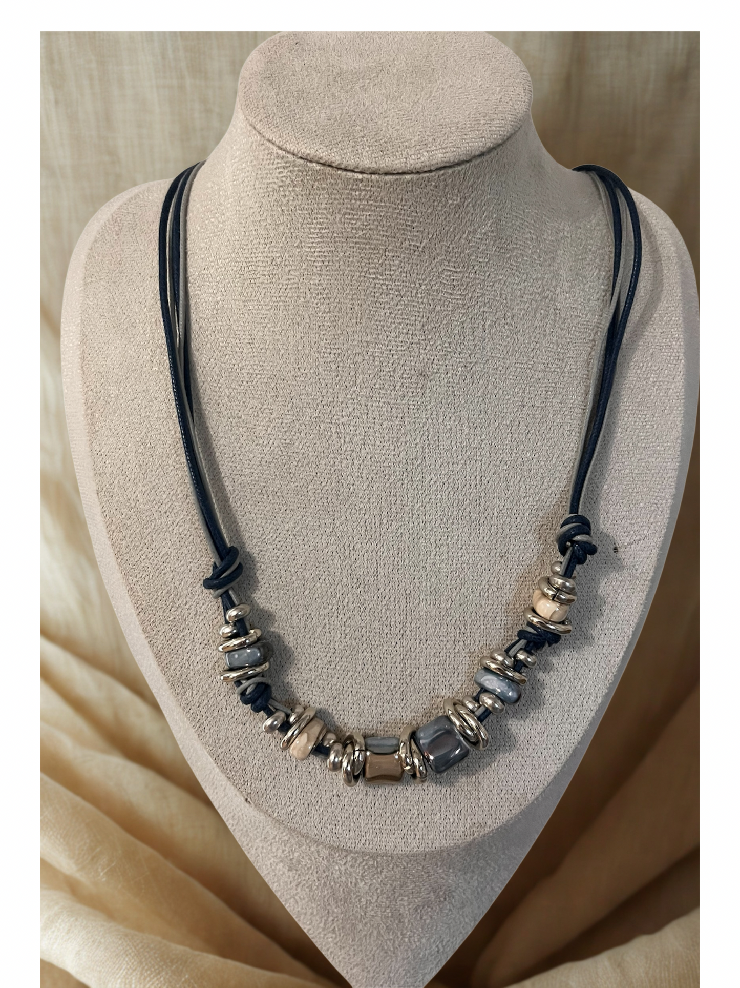 Collane artigianali con pietre in ceramica