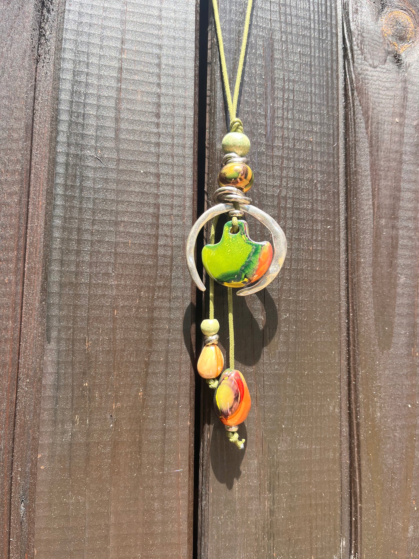 Collana Lunga Regolabile in Ceramica Greca e Zama